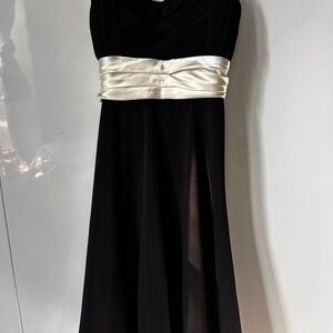 City Triangles Elegant Black and White Evening Dress